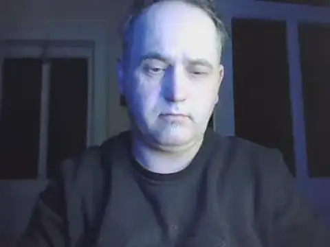 Snapshot of Szolga10 chatting on March 2025 05:07:02 PM Szolga10 online show from March 2025 05:07:02 PM