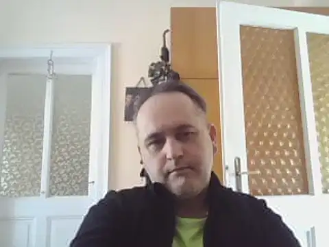 Snapshot of Szolga10 chatting on March 2025 11:51:01 AM Szolga10 online show from March 2025 11:51:01 AM