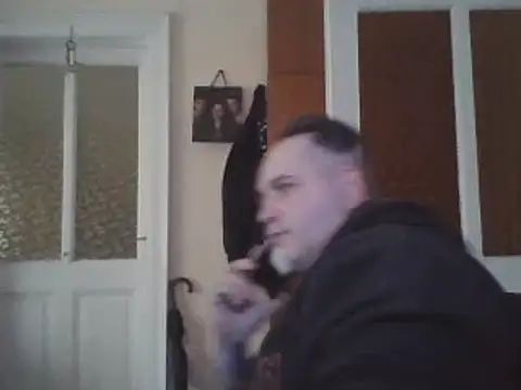 Snapshot of Szolga10 chatting on February 2025 01:54:02 PM Szolga10 online show from February 2025 01:54:02 PM