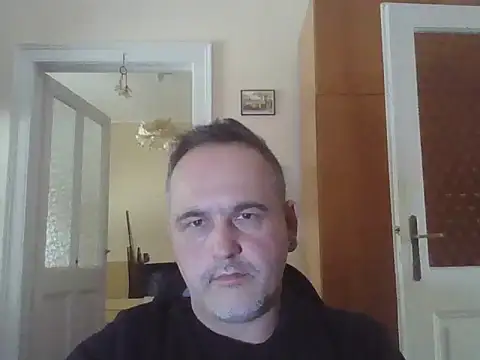 Szolga10 online show from April 2026 01:24:01 PM