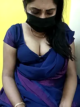 Snapshot of Thamarai28 chatting on March 2025 06:17:02 AM Thamarai28 online show from March 2025 06:17:02 AM