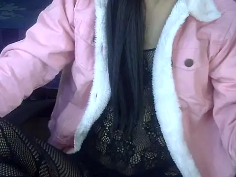 YourCDBitch online show from November 2025 06:58:01 PM