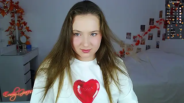 Snapshot of EmilyxxGraces chatting on September 2025 10:38:02 PM EmilyxxGraces online show from September 2025 10:38:02 PM