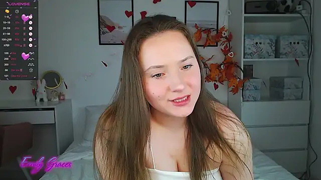 Snapshot of EmilyxxGraces chatting on March 2025 01:31:02 AM EmilyxxGraces online show from March 2025 01:31:02 AM