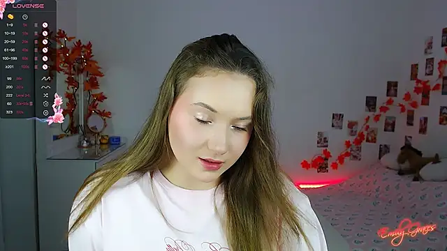 Snapshot of EmilyxxGraces chatting on November 2025 07:47:01 PM EmilyxxGraces online show from November 2025 07:47:01 PM