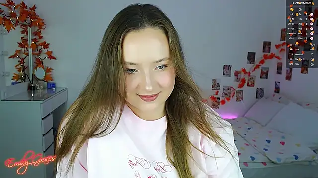 Snapshot of EmilyxxGraces chatting on October 2025 09:29:02 PM EmilyxxGraces online show from October 2025 09:29:02 PM