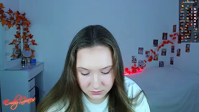 Snapshot of EmilyxxGraces chatting on September 2025 11:54:01 PM EmilyxxGraces online show from September 2025 11:54:01 PM