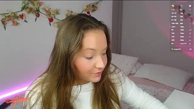 EmilyxxGraces online show from April 2026 01:42:02 AM