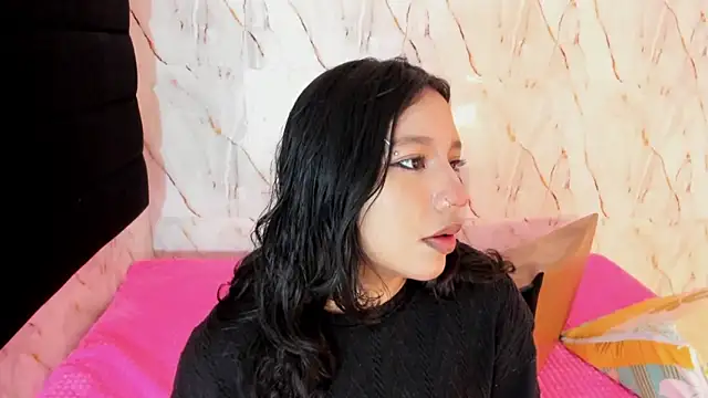 ParanoidTemptaion  online show from November 2025 12:20:01 PM