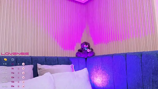 elizabeth 20 online show from March 2025 07:17:01 PM