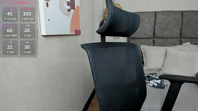 elizabeth 20 online show from October 2025 07:07:02 PM