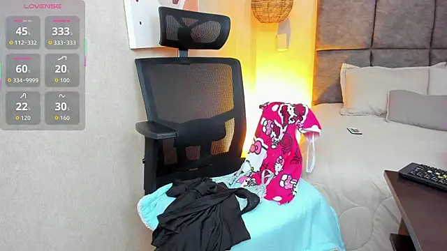 elizabeth 20 online show from October 2025 07:06:01 PM