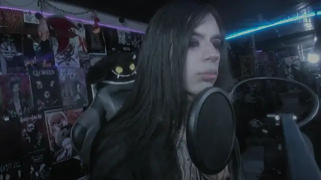 Snapshot of rotten_dreams chatting on March 2025 06:11:02 PM rotten dreams online show from March 2025 06:11:02 PM