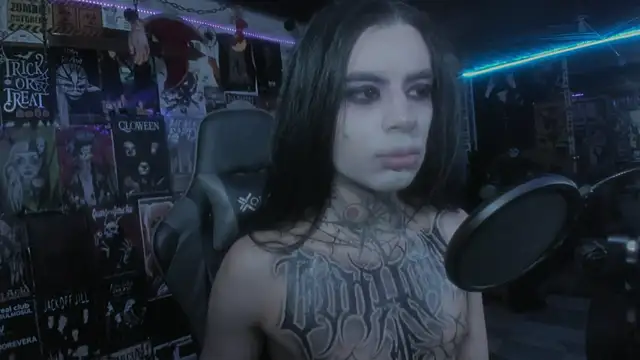 Snapshot of rotten_dreams chatting on March 2025 09:57:01 PM rotten dreams online show from March 2025 09:57:01 PM