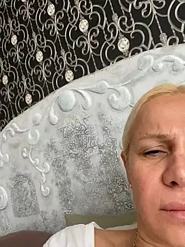 Snapshot of DeboraXporn chatting on November 2025 06:17:01 AM DeboraXporn online show from November 2025 06:17:01 AM