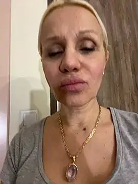 DeboraXporn online show from April 2026 07:10:02 PM