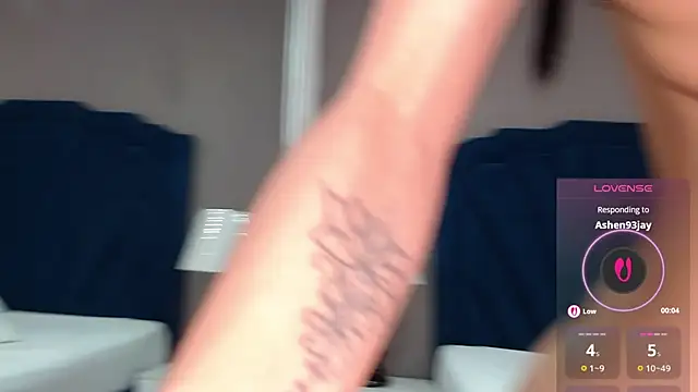 KatiaFosterr online show from October 2025 03:49:02 PM