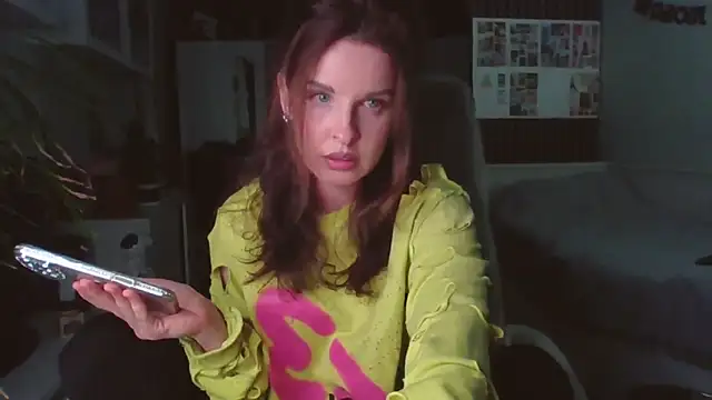 MollyBer online show from April 2026 07:07:02 PM