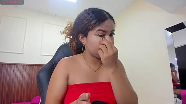 MELINAMARTINS online show from November 2025 07:06:01 PM