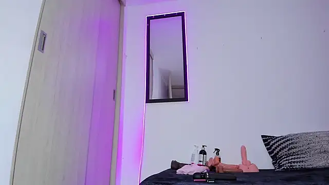 MELINAMARTINS online show from March 2026 09:20:02 PM