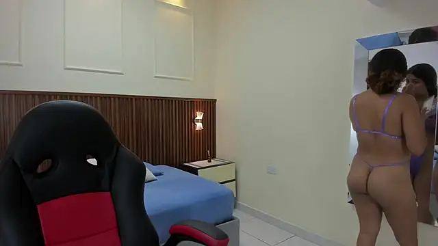 MELINAMARTINS online show from September 2025 07:57:02 PM