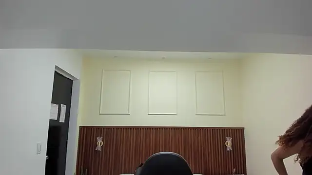 MELINAMARTINS online show from September 2025 07:36:02 PM