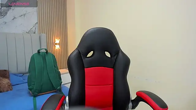 MELINAMARTINS online show from January 2026 08:35:02 PM