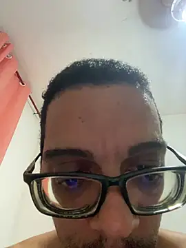 Snapshot of Diegodelicia chatting on June 2026 10:54:02 PM Diegodelicia online show from June 2026 10:54:02 PM