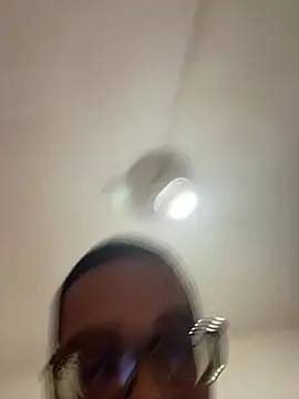 Snapshot of Diegodelicia chatting on June 2026 06:29:01 PM Diegodelicia online show from June 2026 06:29:01 PM
