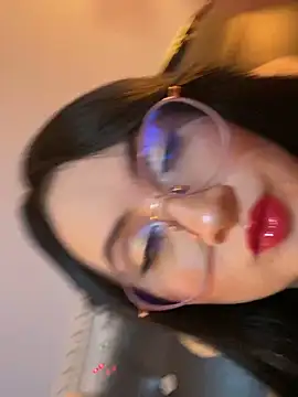 ValentinaOrtiz3 online show from December 2025 12:43:01 AM