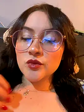 ValentinaOrtiz3 online show from October 2025 12:36:02 AM