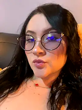 ValentinaOrtiz3 online show from December 2025 11:42:02 PM