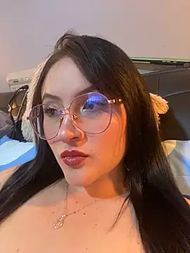 ValentinaOrtiz3 online show from October 2025 03:11:02 AM