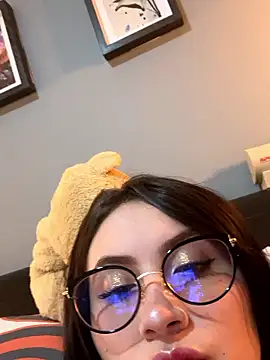 ValentinaOrtiz3 online show from May 2026 10:39:01 PM