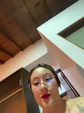 ValentinaOrtiz3 online show from February 2025 04:12:02 AM