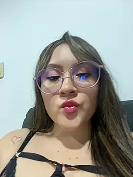 ValentinaOrtiz3 online show from February 2025 11:52:01 PM