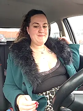 Snapshot of justtess chatting on November 2025 12:20:01 PM justtess online show from November 2025 12:20:01 PM