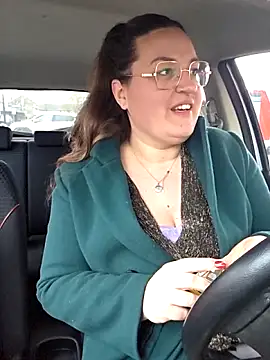 Snapshot of justtess chatting on November 2025 09:20:02 AM justtess online show from November 2025 09:20:02 AM