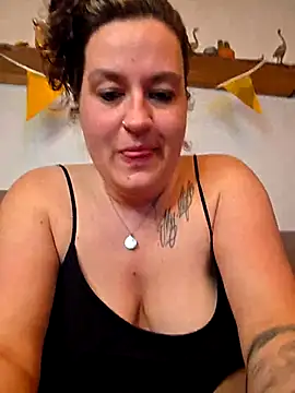 justtess online show from February 2026 09:14:01 PM