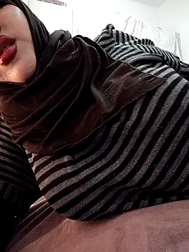 Malak-26 online show from March 2026 10:24:02 PM