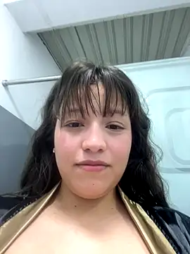 Marii 18 online show from November 2025 04:23:01 PM