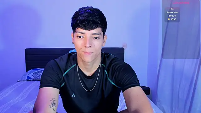  JacobMiller   online show from June 2026 10:40:02 PM
