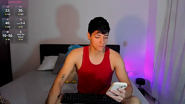  JacobMiller   online show from October 2025 10:22:01 PM