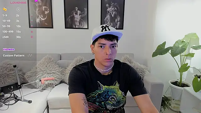  JacobMiller   online show from February 2025 08:10:01 PM