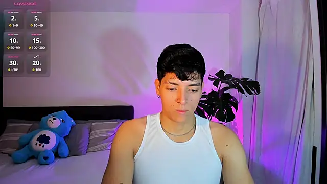  JacobMiller   online show from September 2025 11:21:01 PM