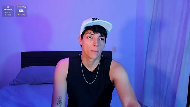  JacobMiller   online show from December 2025 10:00:02 PM