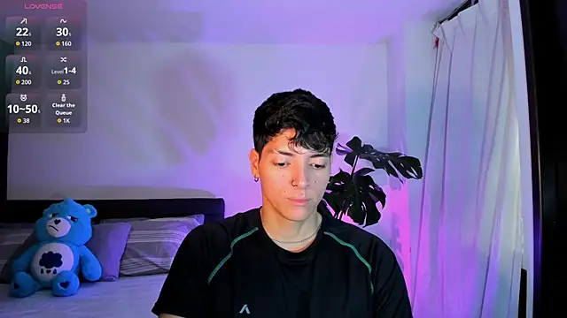  JacobMiller   online show from September 2025 02:12:01 PM