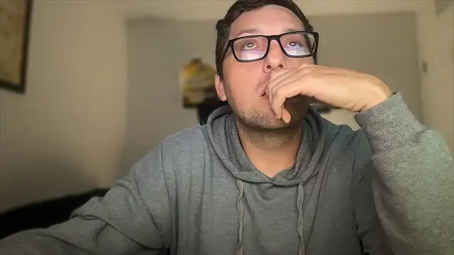 Milflover96 online show from October 2025 05:30:01 AM