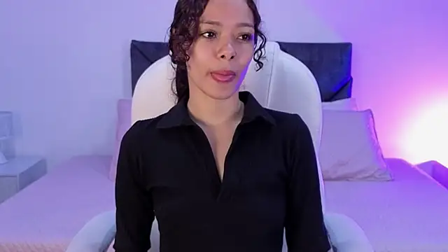 sara sharma  online show from October 2025 02:03:02 PM
