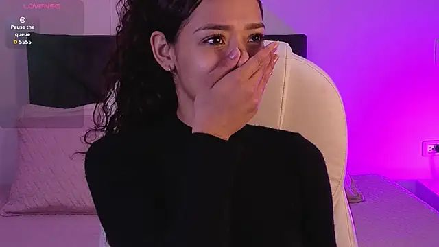 sara sharma  online show from October 2025 02:18:02 PM